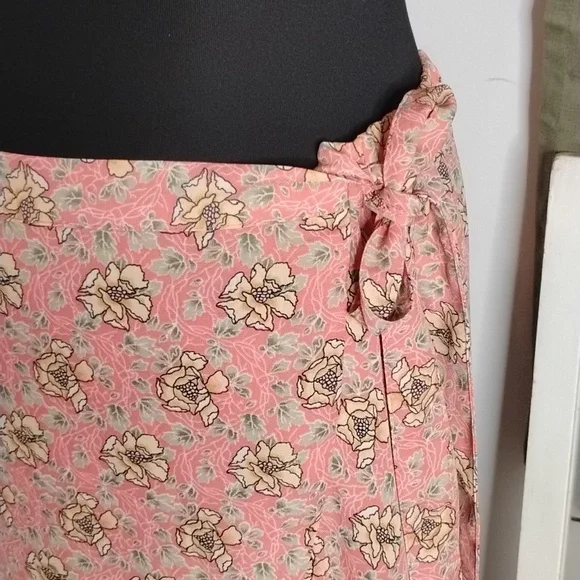 - Max Studios Peachy Pink Yellow Floral Hi-Low Maxi Skirt NWT - Picture 4 of 6